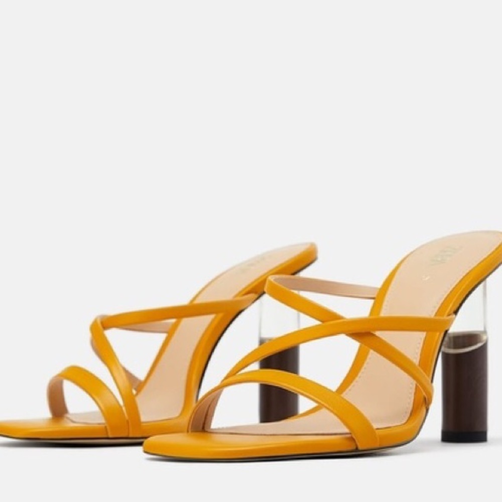 NWOT Zara heel scandals